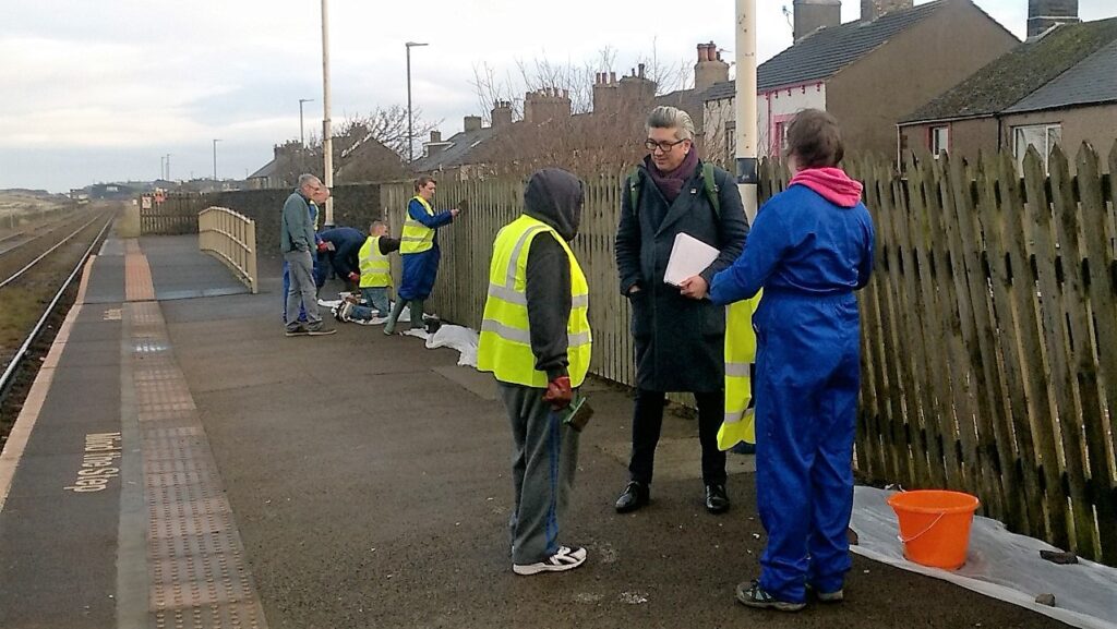 Ian speaks with residents of the Turning Point programme about their experiences.